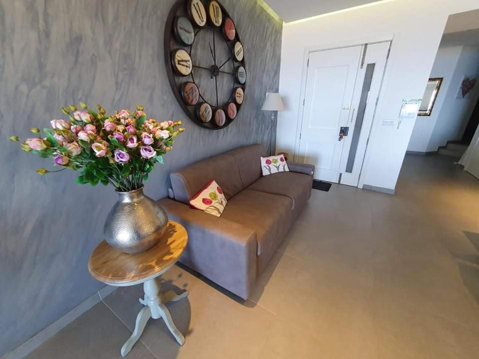 Ghajn Melel Sunset Holiday Apartment With Communal Pool + Views المظهر الخارجي الصورة